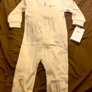 NWT Nike 9months outfit
